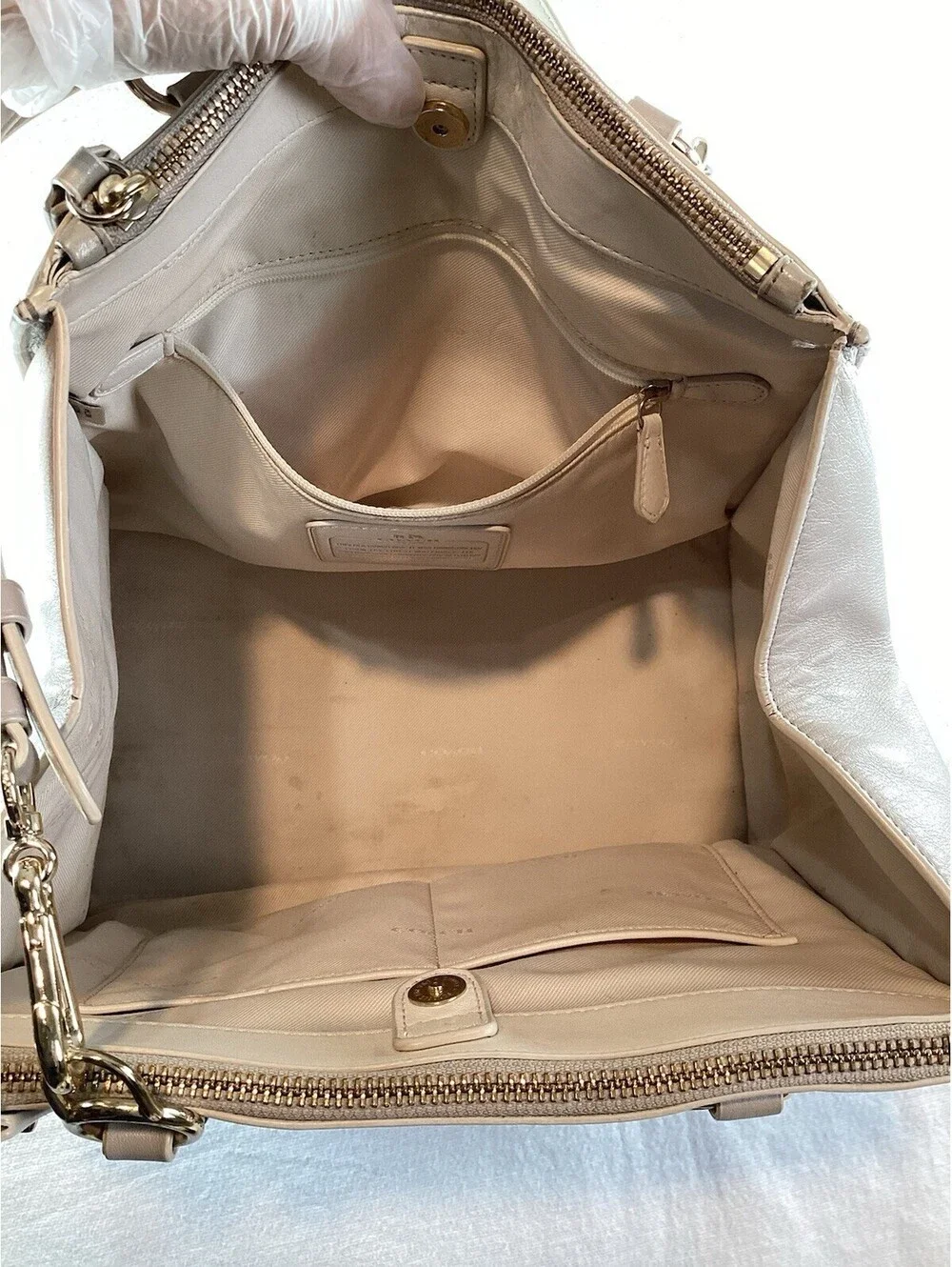 Coach Purse LT Gray White New York Tote Leather Shoulder Bag Handbag Excellent
